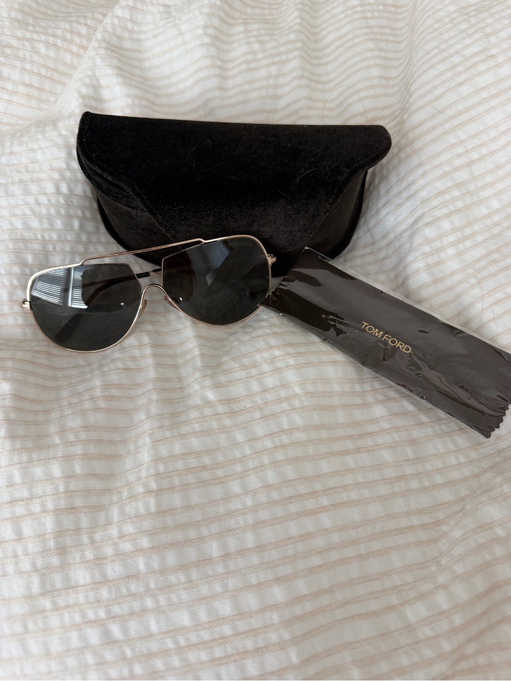 Tom Ford Chase Pilot Gold Frame Sunglasses TF586
